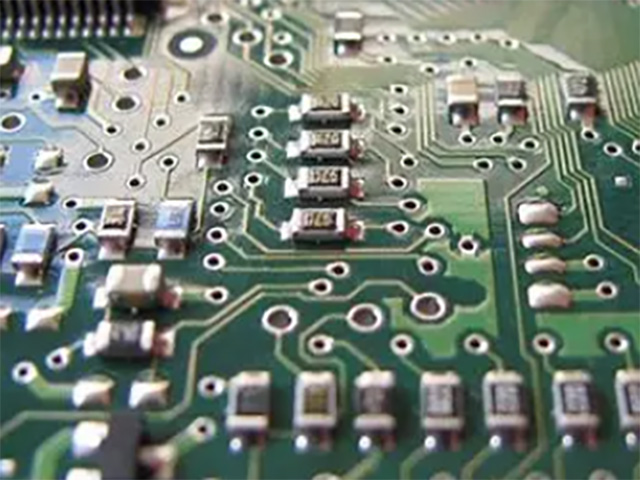 時間敏感型網(wǎng)絡(luò)：定義、特點(diǎn)及應(yīng)用